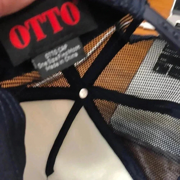 Otto Trucker Hat Van's Off the Wall - Picture 4 of 4